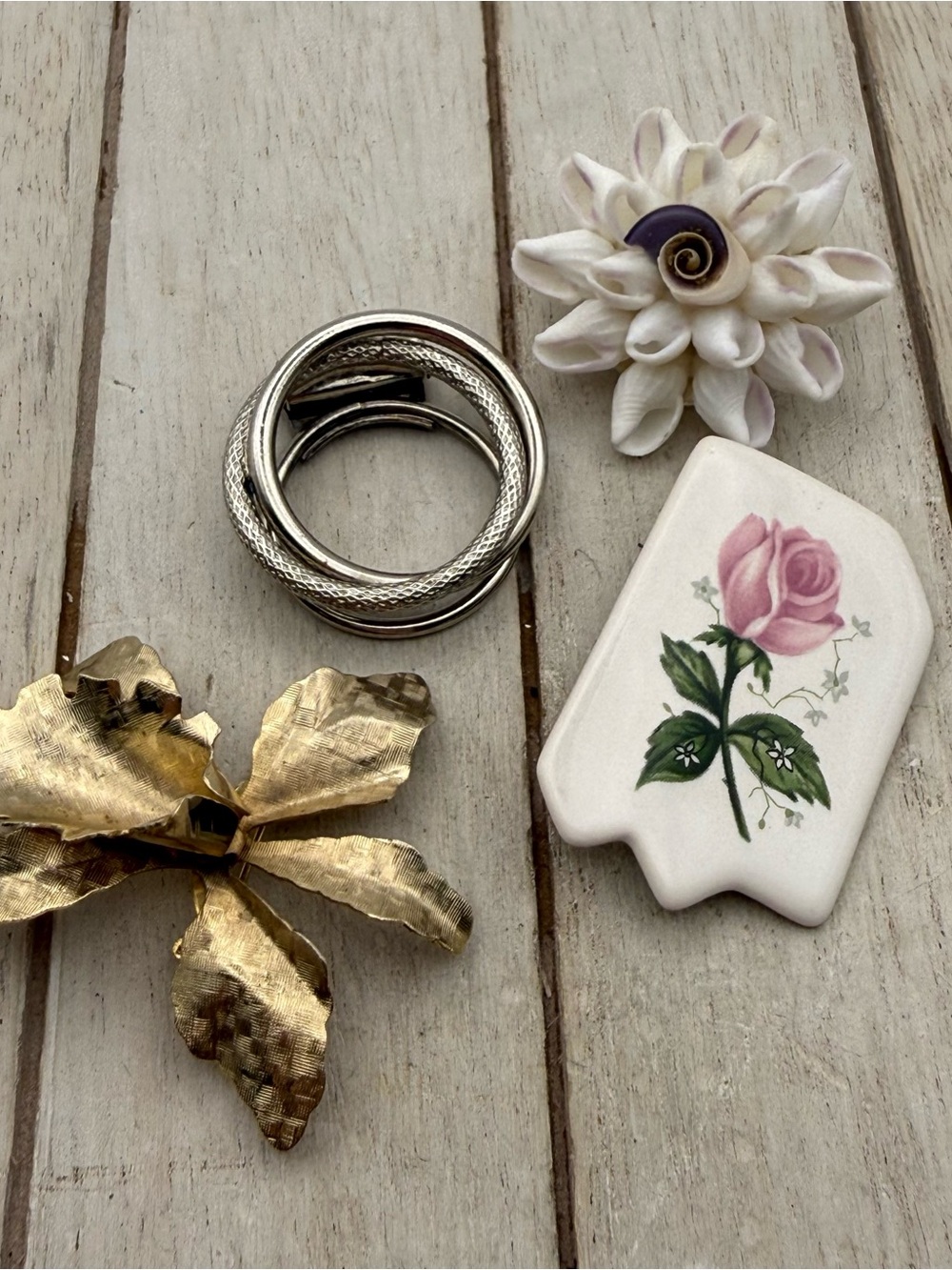 Set of 4 Porcelain Floral Accent brooches with Pink Rose Motif